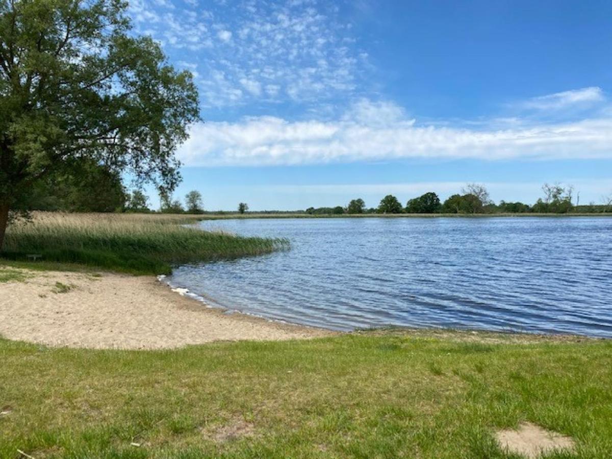 Ferienwohnung Mecklenburgische Seenplatte Schwichtenberg Buitenkant foto